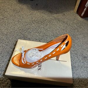 Delicious Orange and White Heels with Sleek Stiletto Design